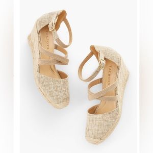 LYNDSAY STRAPPY LINEN ESPADRILLE WEDGES. 6.5